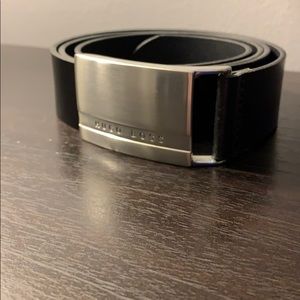 Hugo boss belt